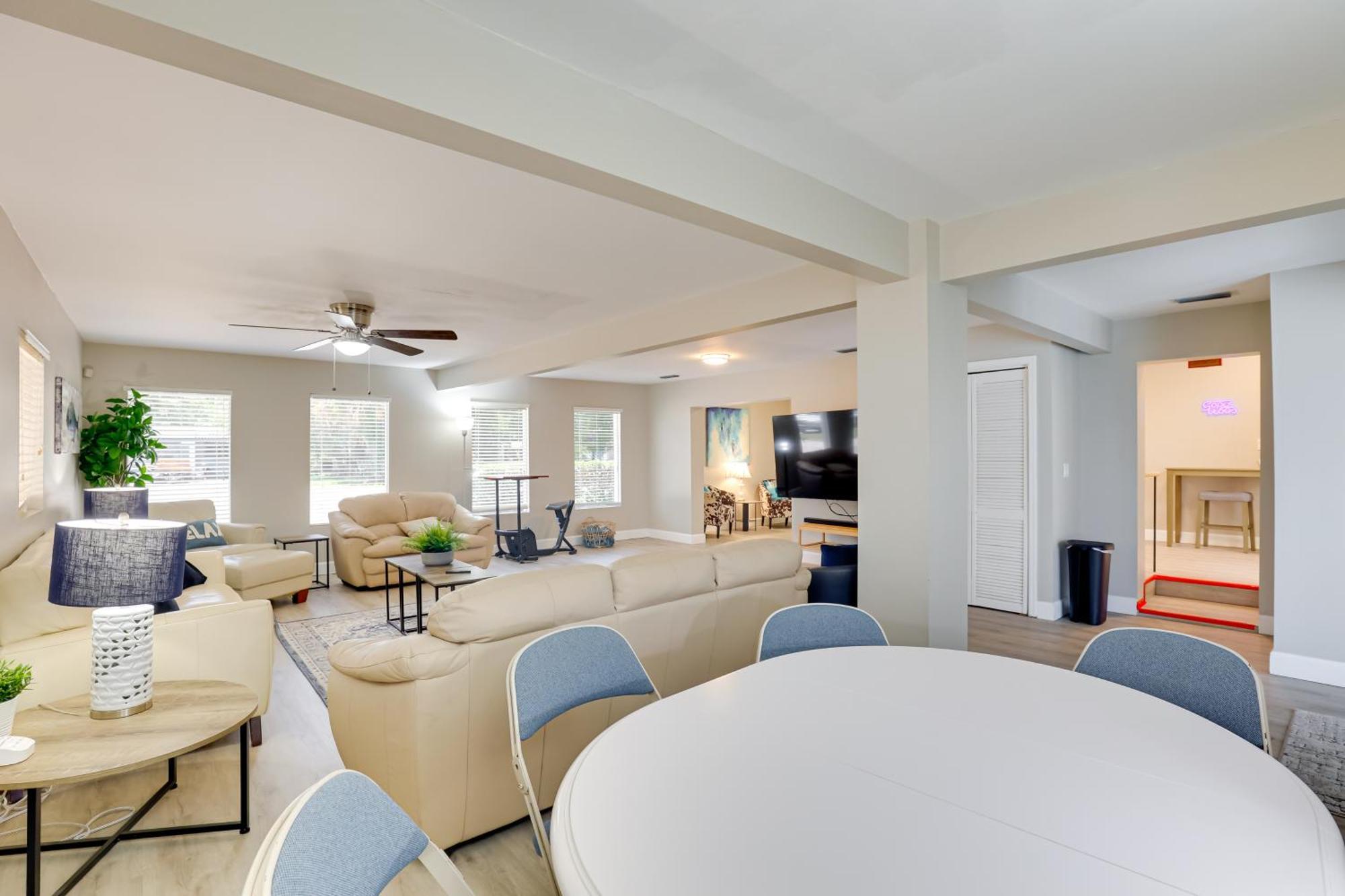 Holiday home Waterfront With Pool About 5 Mi To Ybor City! *