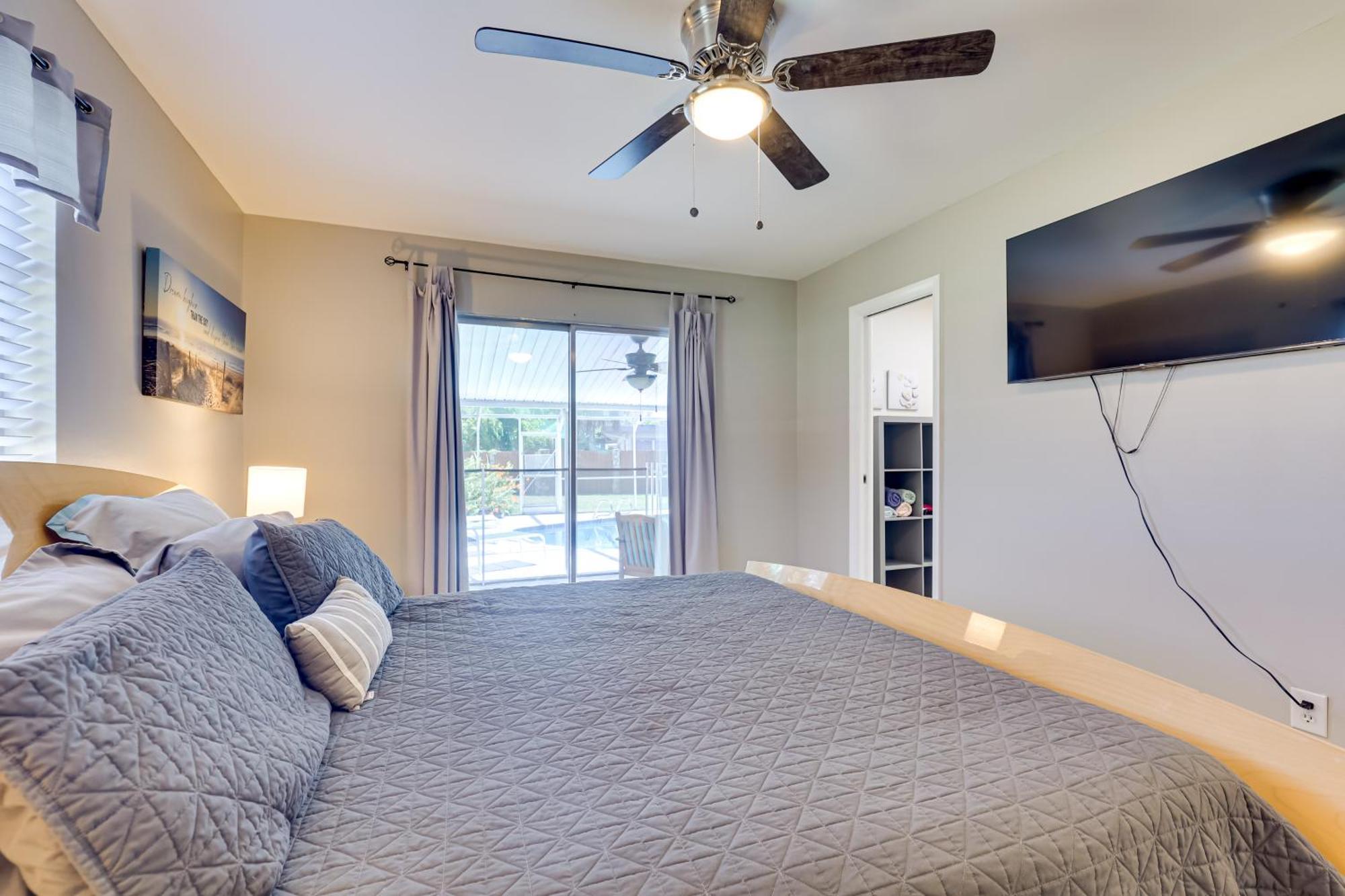 Waterfront With Pool About 5 Mi To Ybor City! *